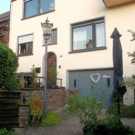 Apartment Ferienwohnung Barz Und Doppelzimmer Treis-Karden